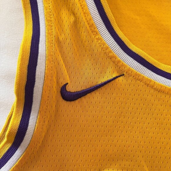 Vintage Nike Los Angeles Lakers Tank Top Adult Yellow Basketball LeBron James - Picture 7 of 8
